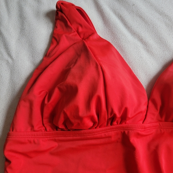 CUTE RED ONE PIECE - Picture 7 of 7